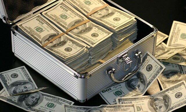 Jak oszczędzać w 2023 roku?